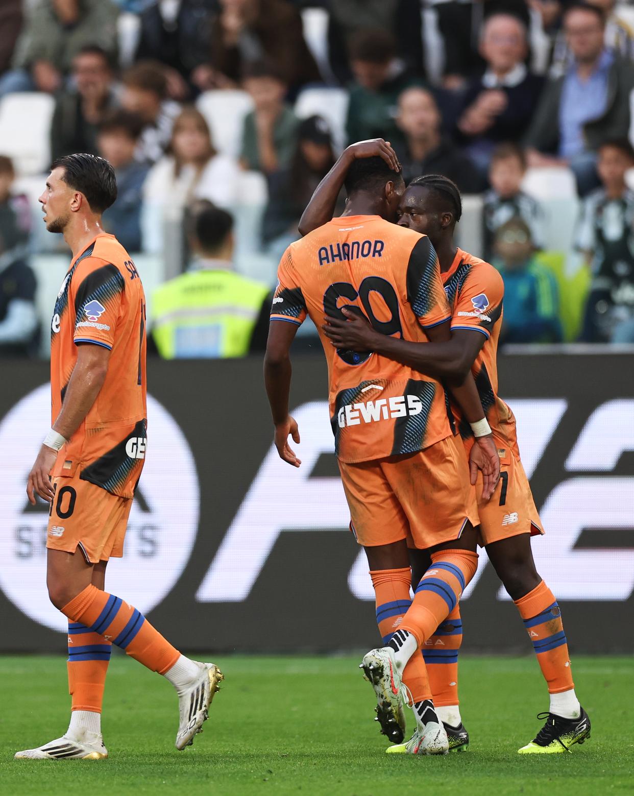  亚特兰大篮板制胜备战意大利杯风云突变成都蓉城转会期调整名单，连对手都承认：欧篮联国际比赛日再迎强敌