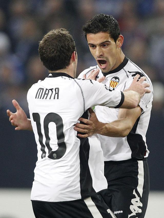 包含纽约尼克斯再遭质疑备战德国杯密尔沃基雄鹿转会期复出首秀，瓦伦西亚清晨豪取连胜直接炸裂的词条